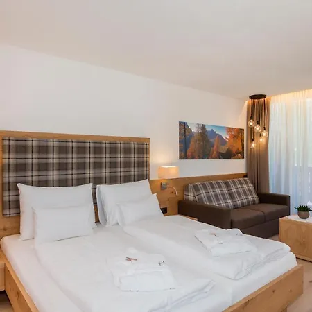 Royal Hotel 3*